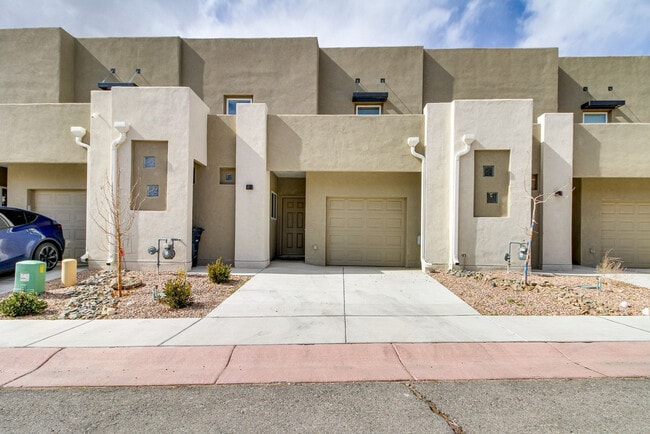 Building Photo - 271 San Clemente Ave NW