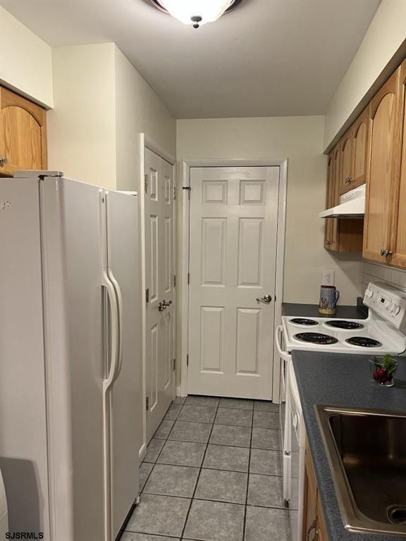 Building Photo - 405 Alpine Ct