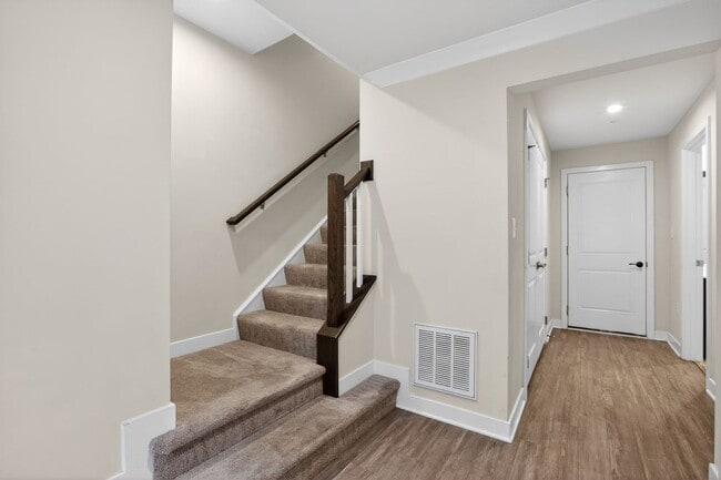 Building Photo - 2831 Toles Park Dr