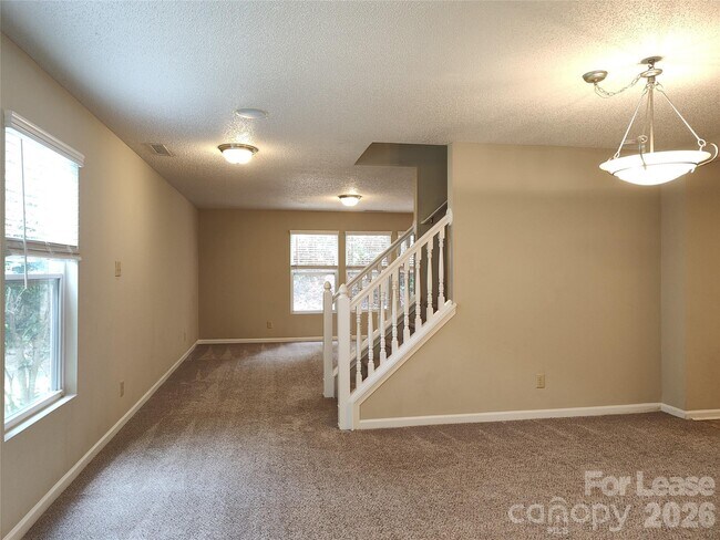 Building Photo - 2038 Dunsmore Ln