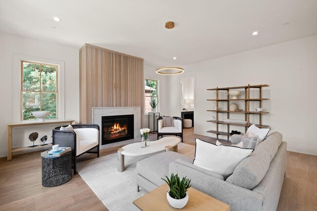 Building Photo - 5022 Cathedral Ave NW