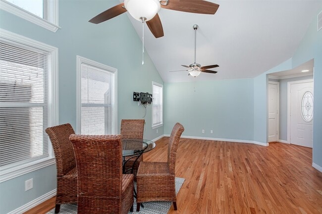 Building Photo - 4139 Rosser Square