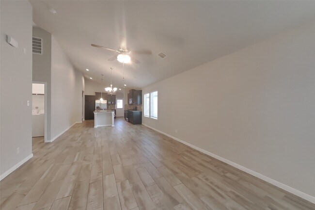 Building Photo - 9829 Gln Brk Ln