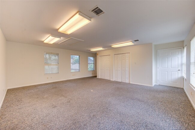 Building Photo - 14823 Atterbury Dr
