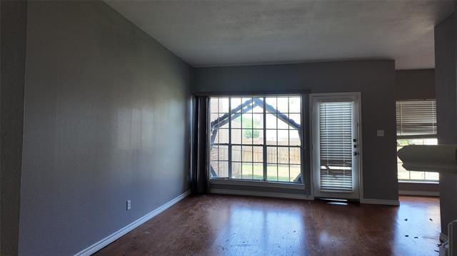 Building Photo - 2405 Northlake Ct