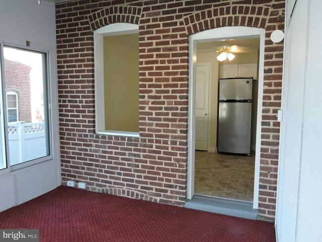 Building Photo - 1610 Mussula Rd