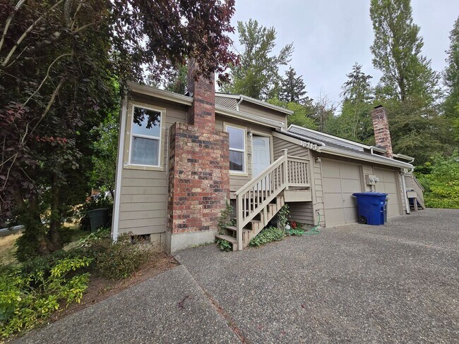 Primary Photo - 2Bd/1.5Ba Kenmore Duplex