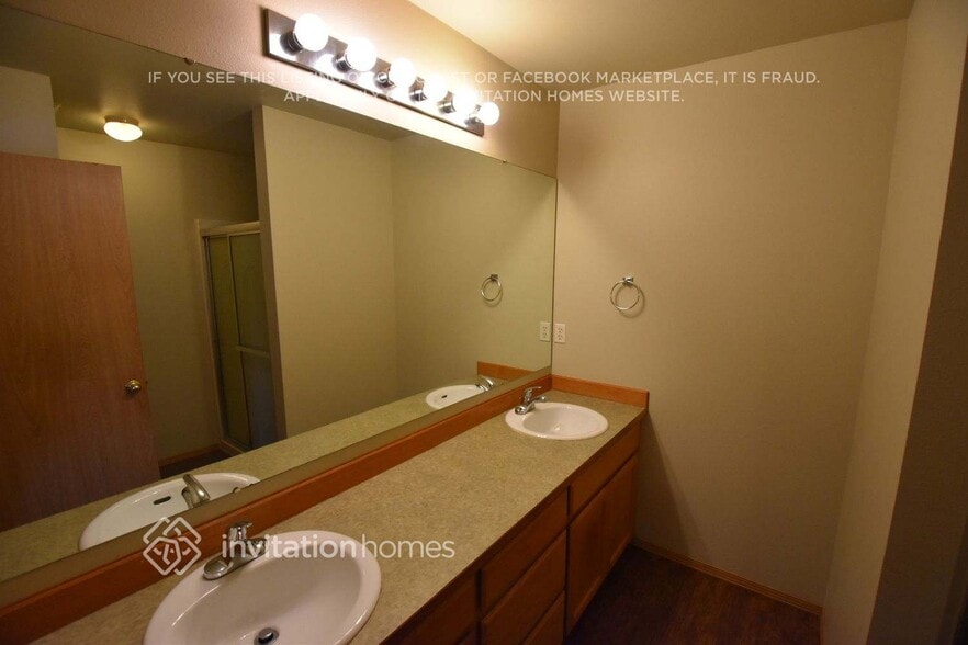 Building Photo - 1315 187th St Ct E