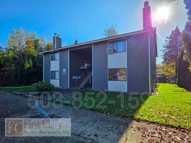 Building Photo - 2326 21st Pl