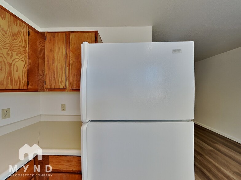 Building Photo - 540 Monroe St