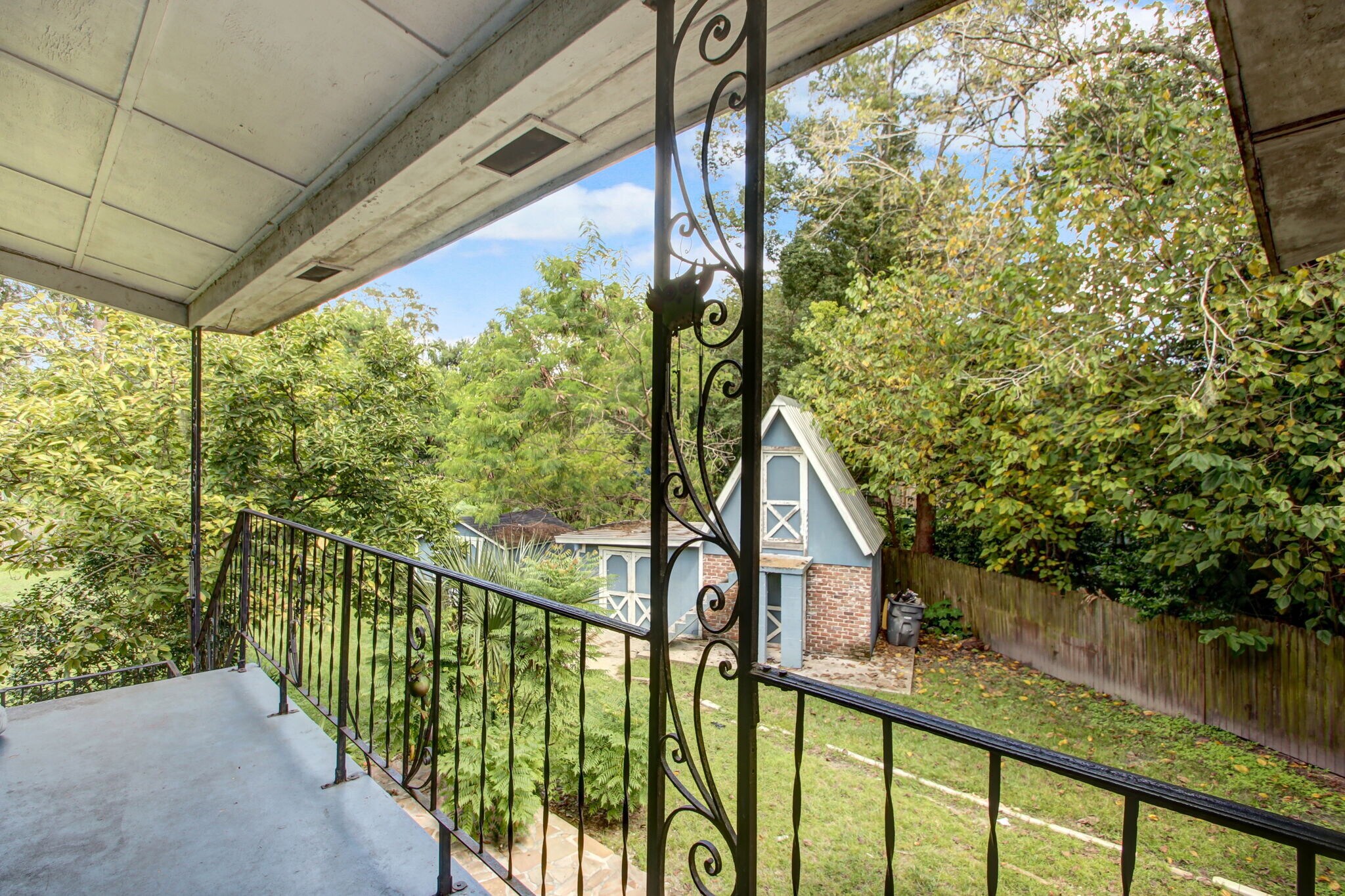 Building Photo - 2353 Spring Park Rd