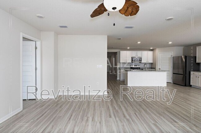 Building Photo - 22360 Aleutian Ave