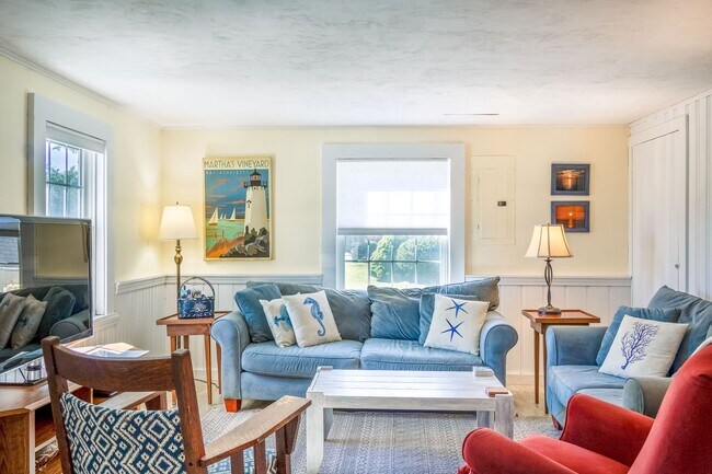 Building Photo - 3 Bemis Rd