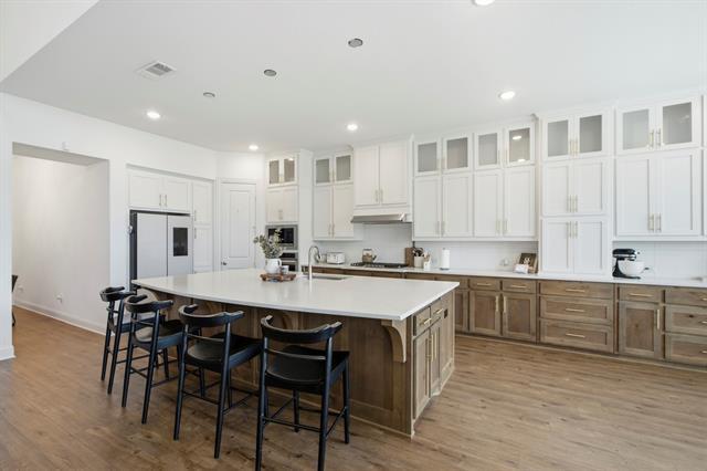 Building Photo - 2602 Delta Dr