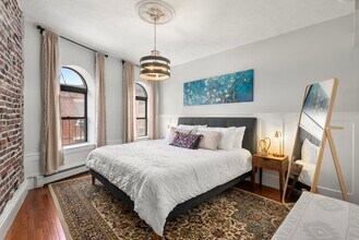 Building Photo - 165 Salem St