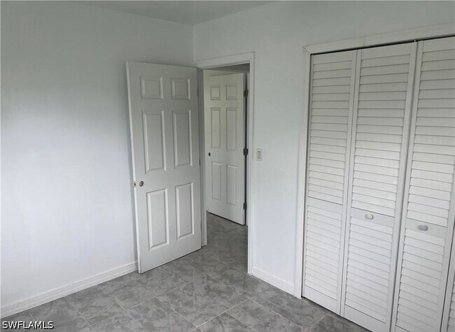 Building Photo - 160 Brooks Rd