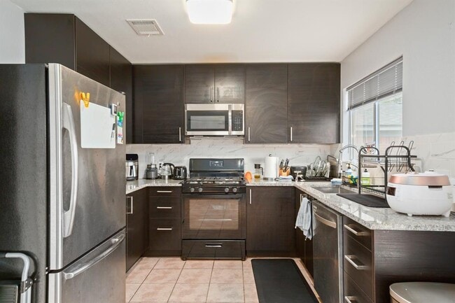 Building Photo - 13803 Randalstone Dr