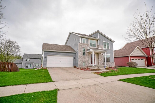 Primary Photo - 818 Redan Dr