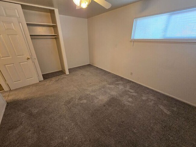 Building Photo - Charming 3 Bedroom Home with Bonus Living Space in Sparks