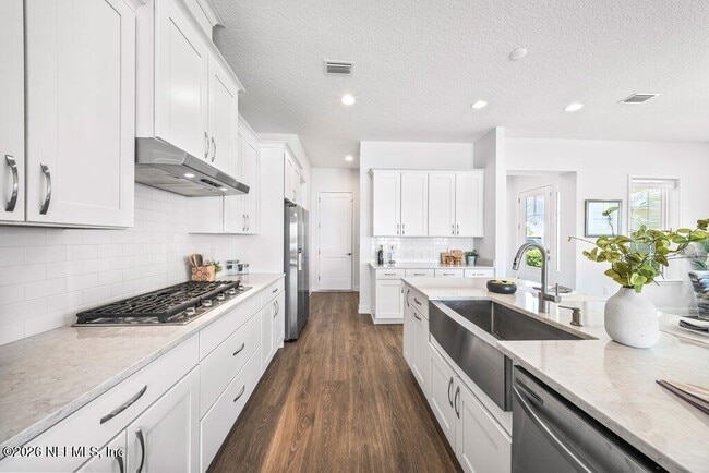 Building Photo - 457 Marquesa Cir