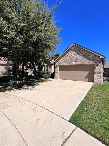 Building Photo - 3525 Twin Pines Dr
