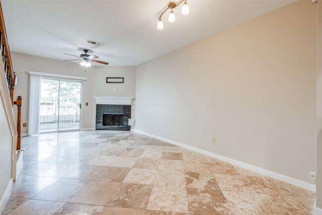 Building Photo - 2910 Grants Lake Blvd