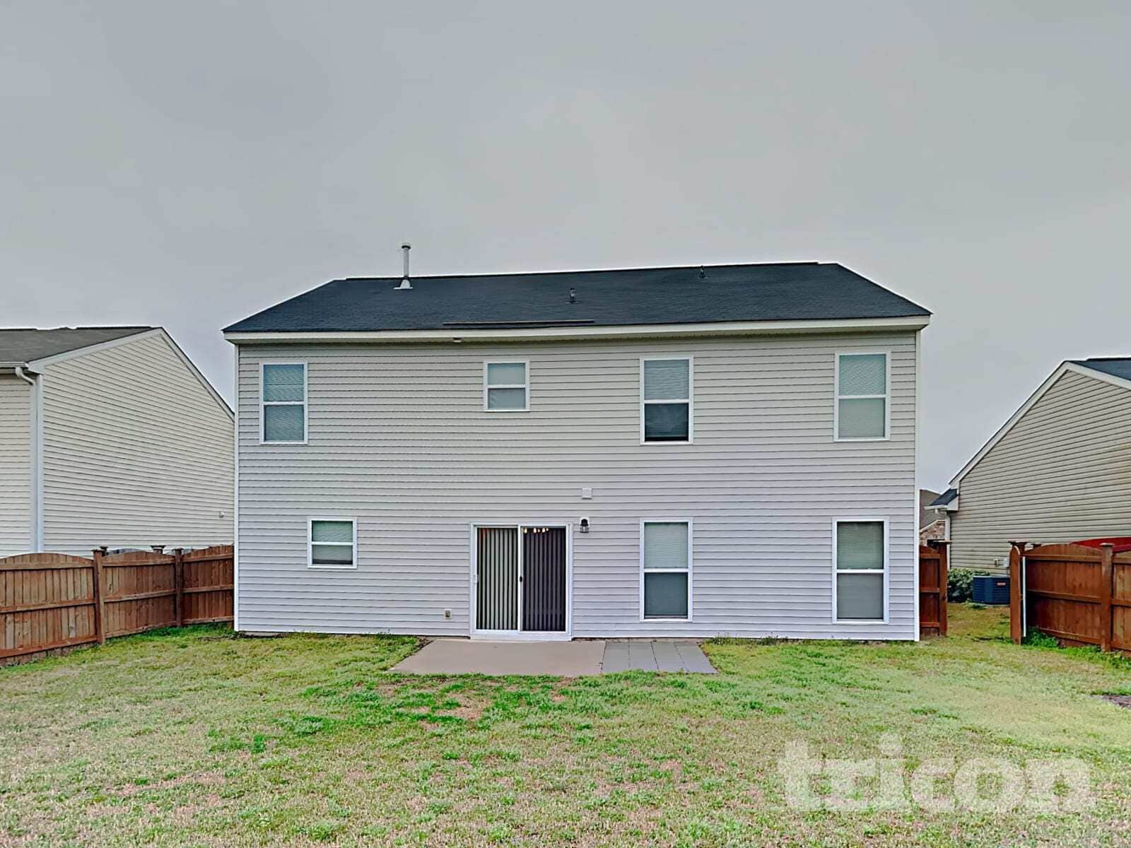 Building Photo - 919 Dovefield Ln