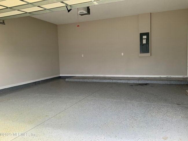Building Photo - 230 Starnberg Ct
