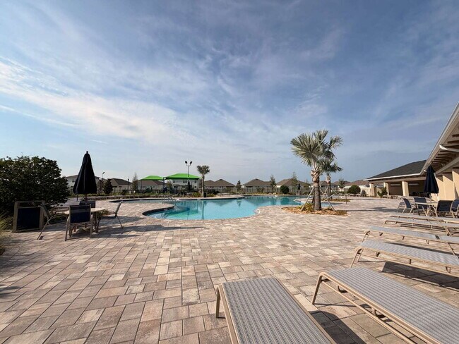 Building Photo - MOVE-IN SPECIAL 2 WEEKS FREE RENT!! NO APPLICATION FEES FOR APPROVED APPLICANTS**Beautiful Brand-...