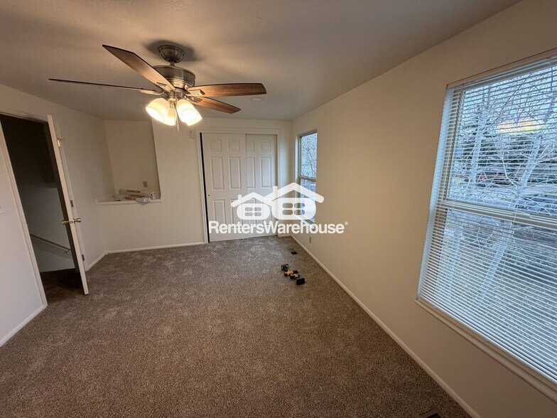 Building Photo - 575 E 10315 S