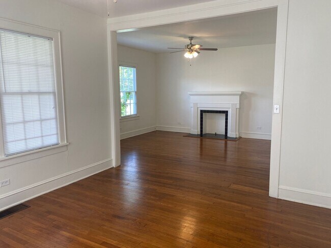 Building Photo - 2BR South Highlands Apt by Byrd High School - Downstairs Unit