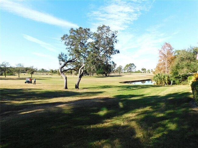 Building Photo - 1843 Golf View Dr