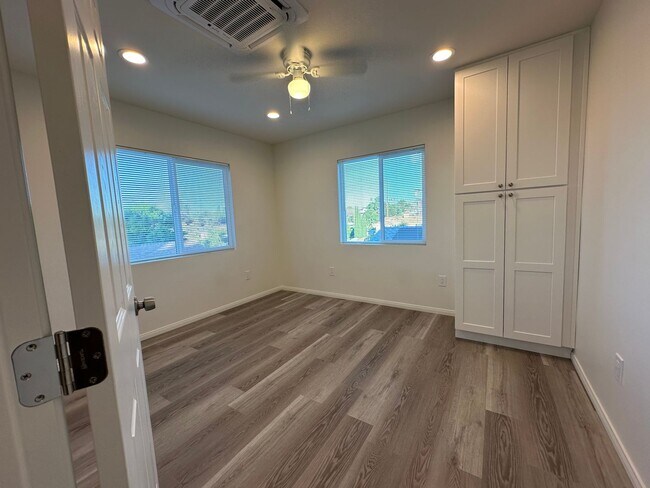 Building Photo - EGAN STREET TRIPLEX