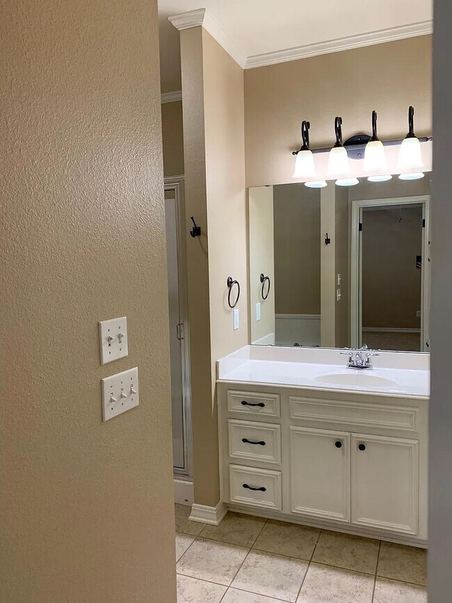 Building Photo - 2006 Wild Iris