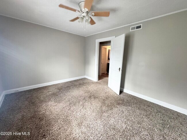 Building Photo - 704 Agawam St