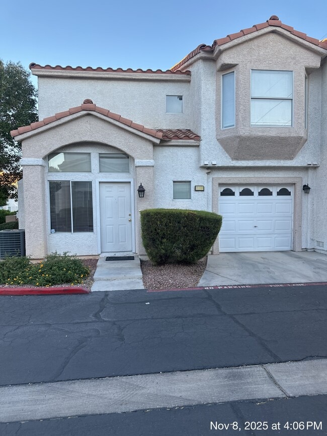 Building Photo - 6833 Coral Rock Dr