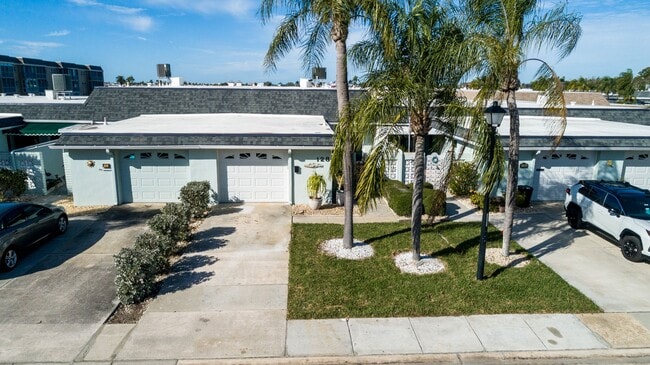 Building Photo - 128 Boca Ciega Point Blvd N