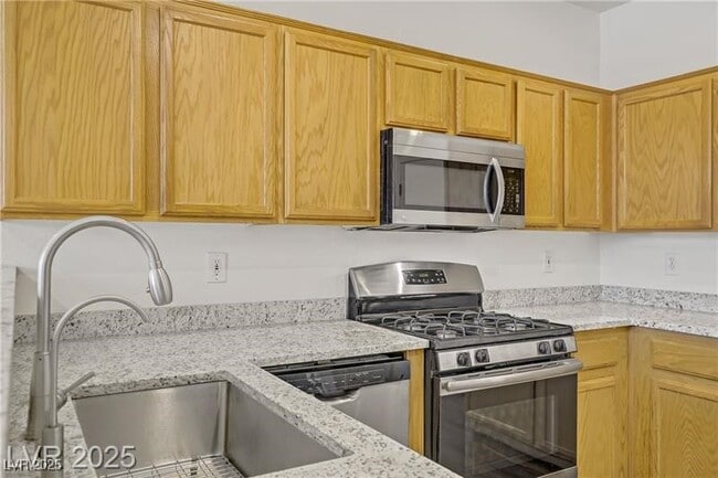 Building Photo - 5948 Sakhalin Ave