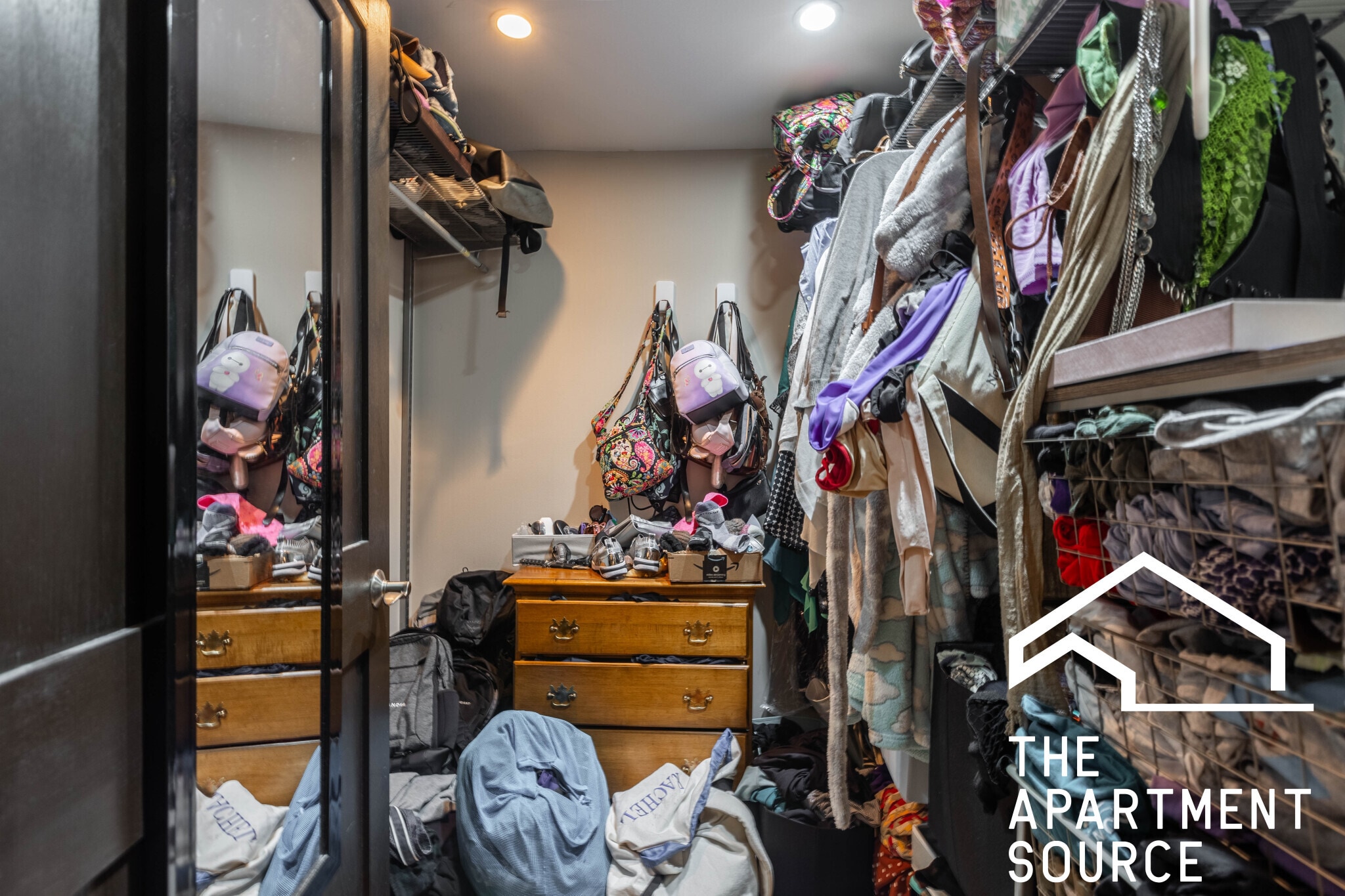 Building Photo - 1939 N Winchester Ave