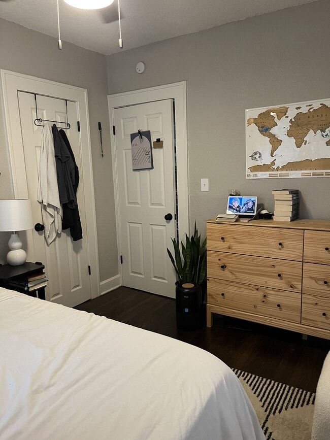 Building Photo - 4125 Olive St