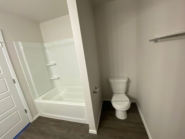 Building Photo - *Pre-leasing* Three Bedroom | Two Bathroom Home in East Village