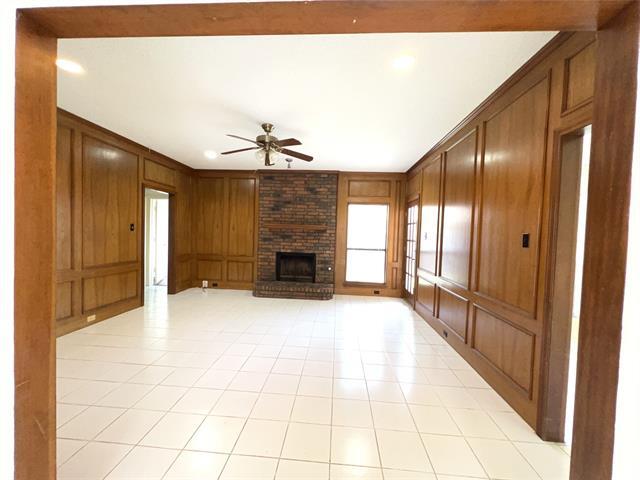 Building Photo - 1519 Shonka Dr