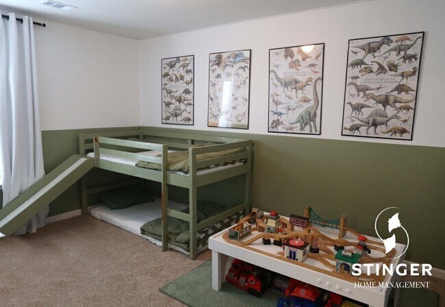 Building Photo - 24 Chauga St