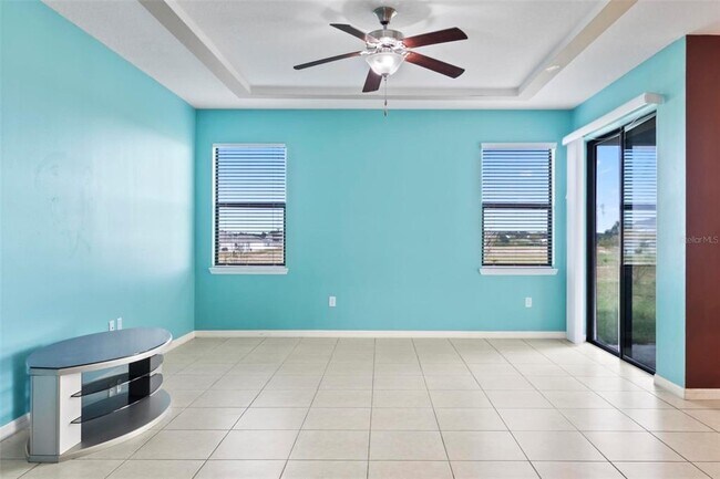 Building Photo - 625 Silverthorn Pl