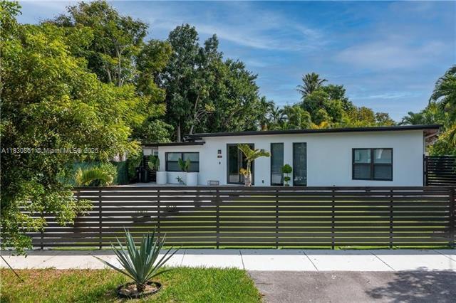 Building Photo - 1320 N Biscayne Point Rd
