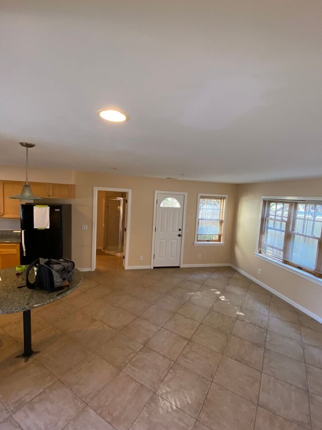 Building Photo - 6736 Sueno Rd