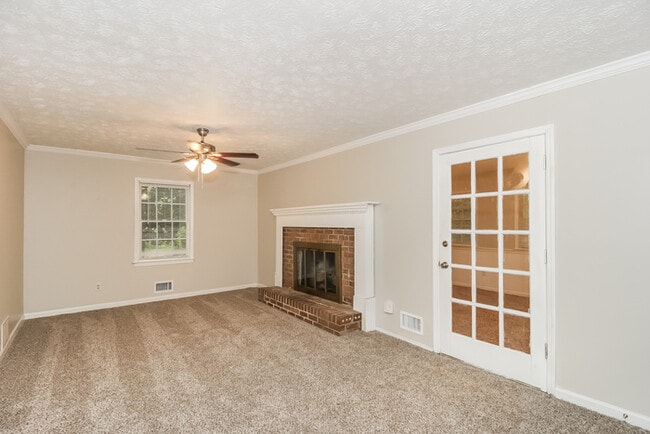 Building Photo - Fantastic 4bd/2.5ba home! Let yourself in!