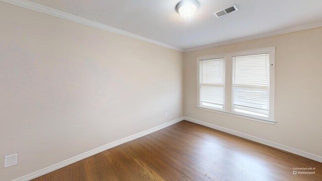 Building Photo - 2bed in Roxbury available 9/1