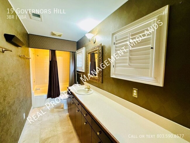 Building Photo - 19 Governor's Hill