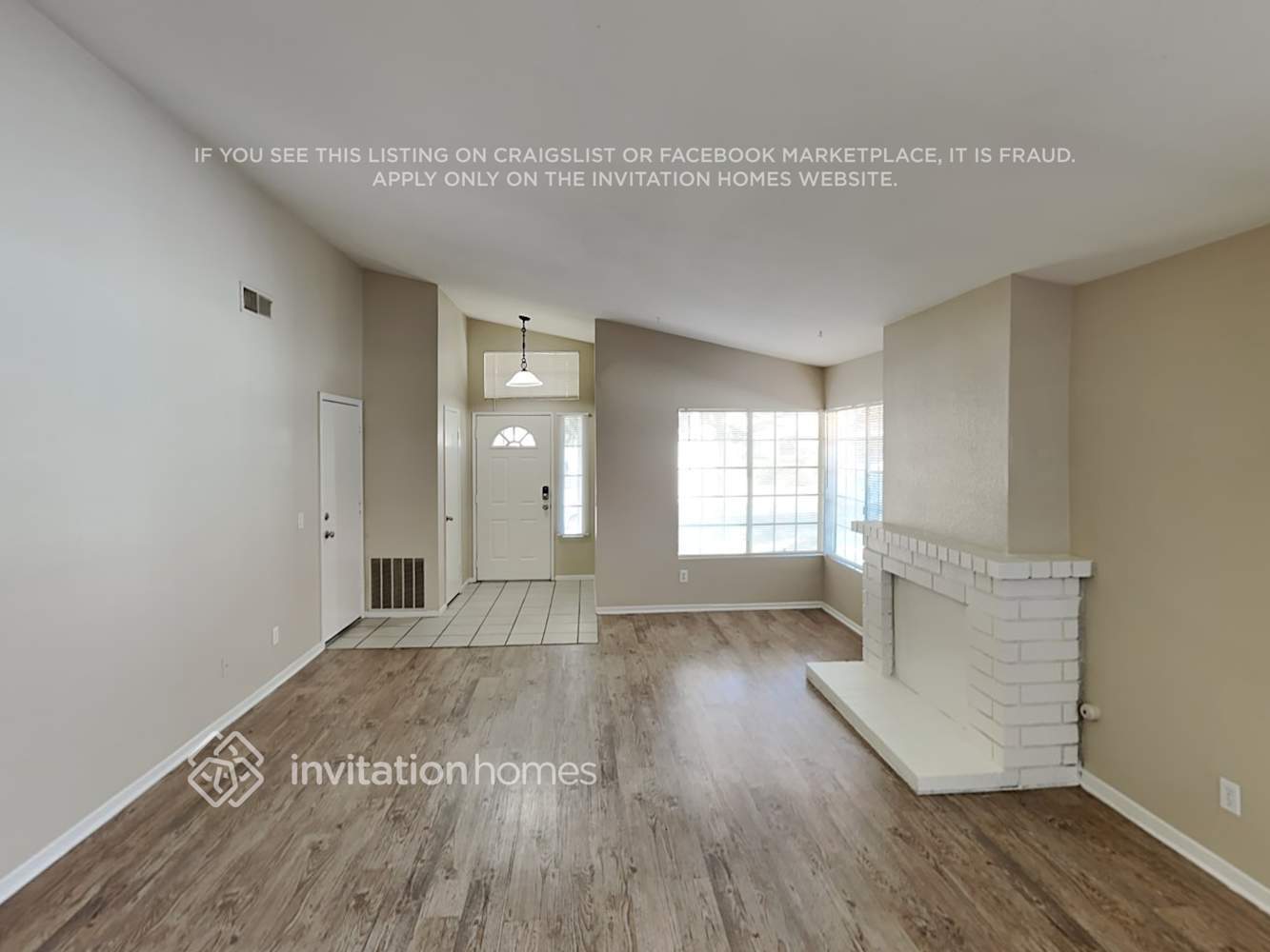 Building Photo - 27736 Doreen Dr